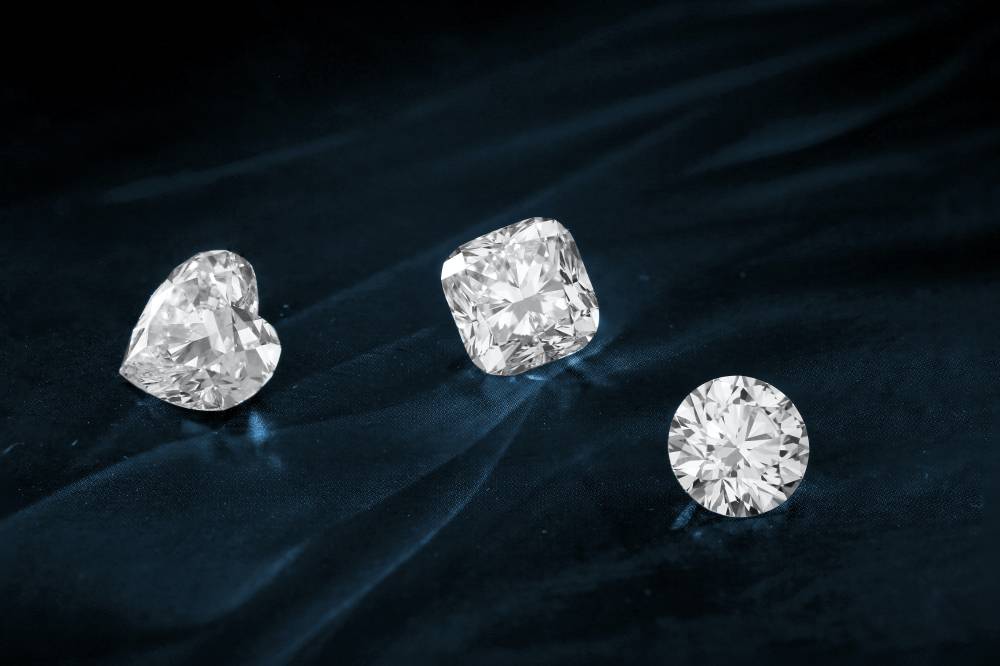 POSSIBLE CUTS AND SHAPES OF MOISSANITE