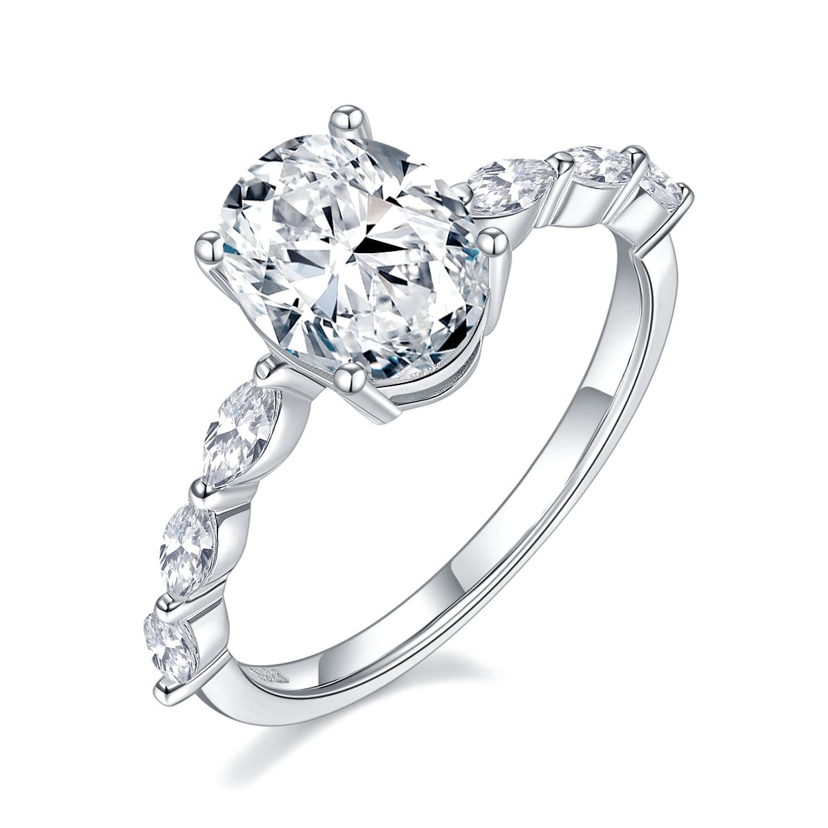 Levana Oval Ring